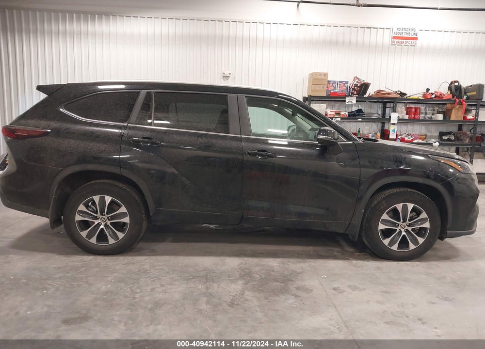 2024 TOYOTA HIGHLANDER XLE VIN: 5TDKDRBH3RS531837
