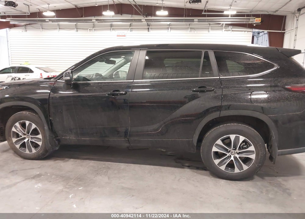 2024 TOYOTA HIGHLANDER XLE VIN: 5TDKDRBH3RS531837