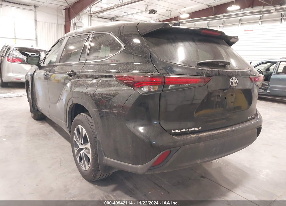 2024 TOYOTA HIGHLANDER XLE VIN: 5TDKDRBH3RS531837