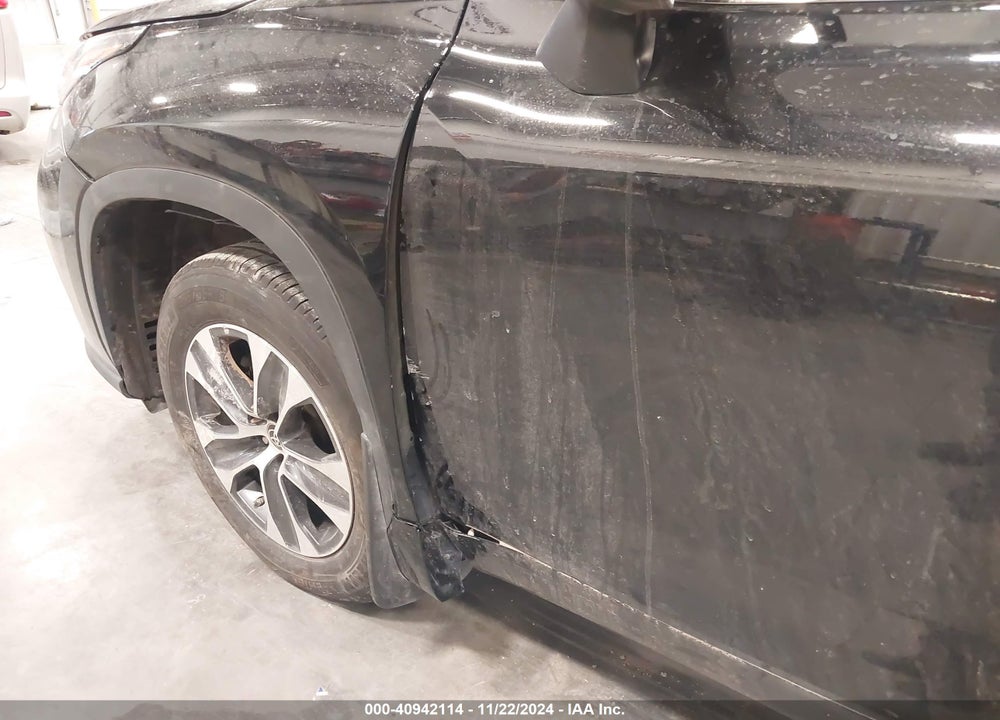 2024 TOYOTA HIGHLANDER XLE VIN: 5TDKDRBH3RS531837