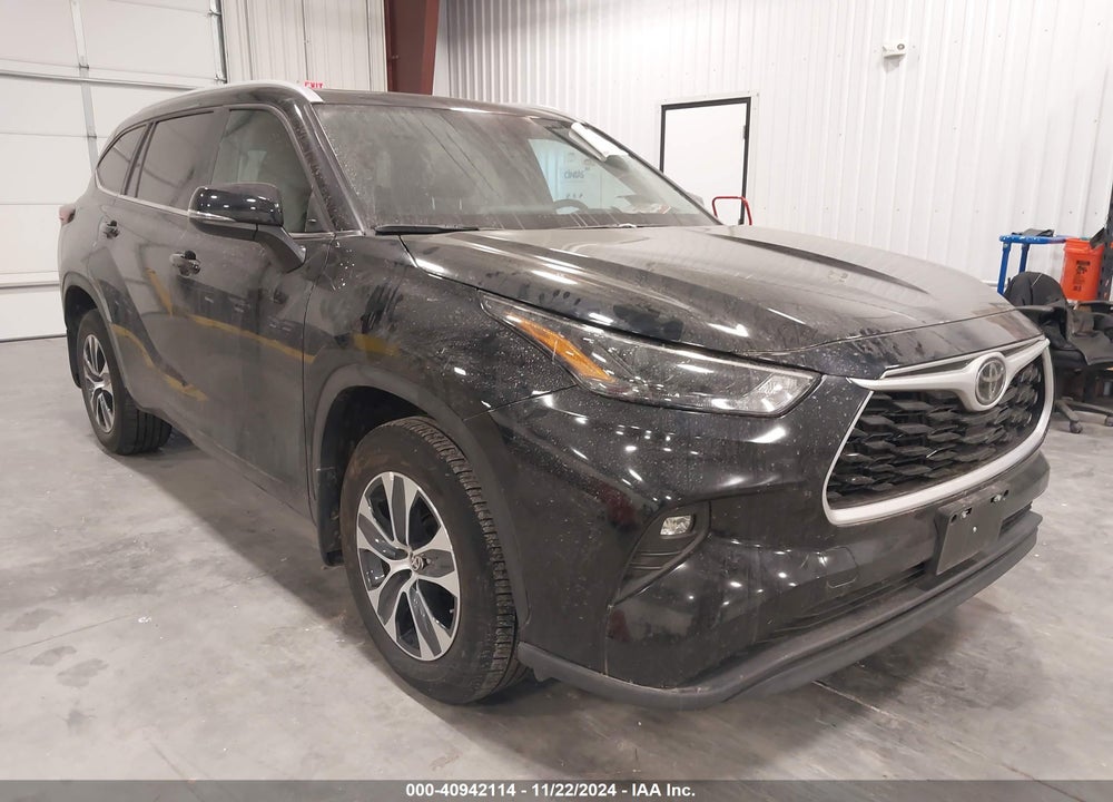 2024 TOYOTA HIGHLANDER XLE VIN: 5TDKDRBH3RS531837