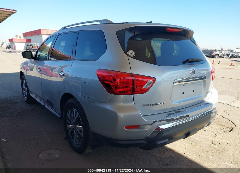 2018 NISSAN PATHFINDER S VIN: 5N1DR2MM0JC643783
