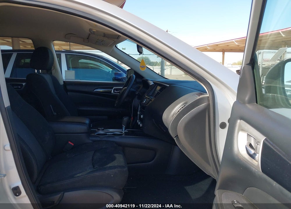 2018 NISSAN PATHFINDER S VIN: 5N1DR2MM0JC643783
