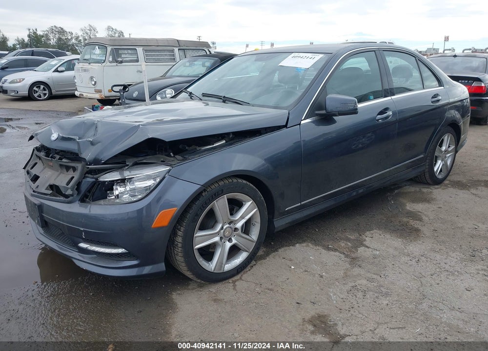 2011 MERCEDES-BENZ C 300 LUXURY/SPORT VIN: WDDGF5EB9BA434649