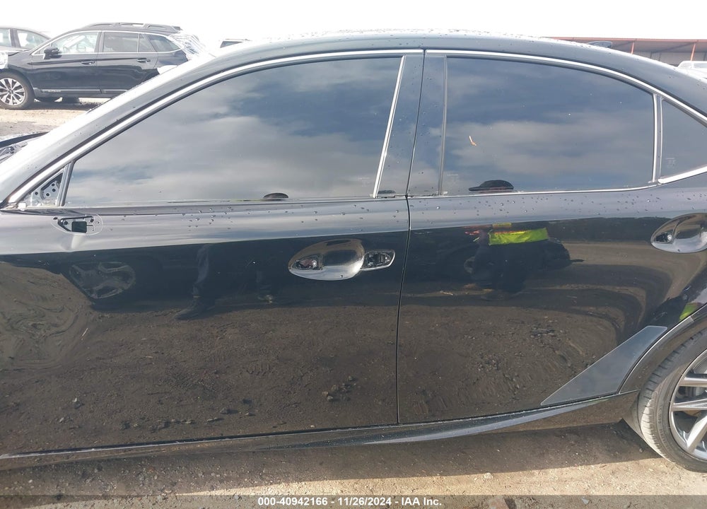 2016 LEXUS IS 200T VIN: JTHBA1D26G5006467