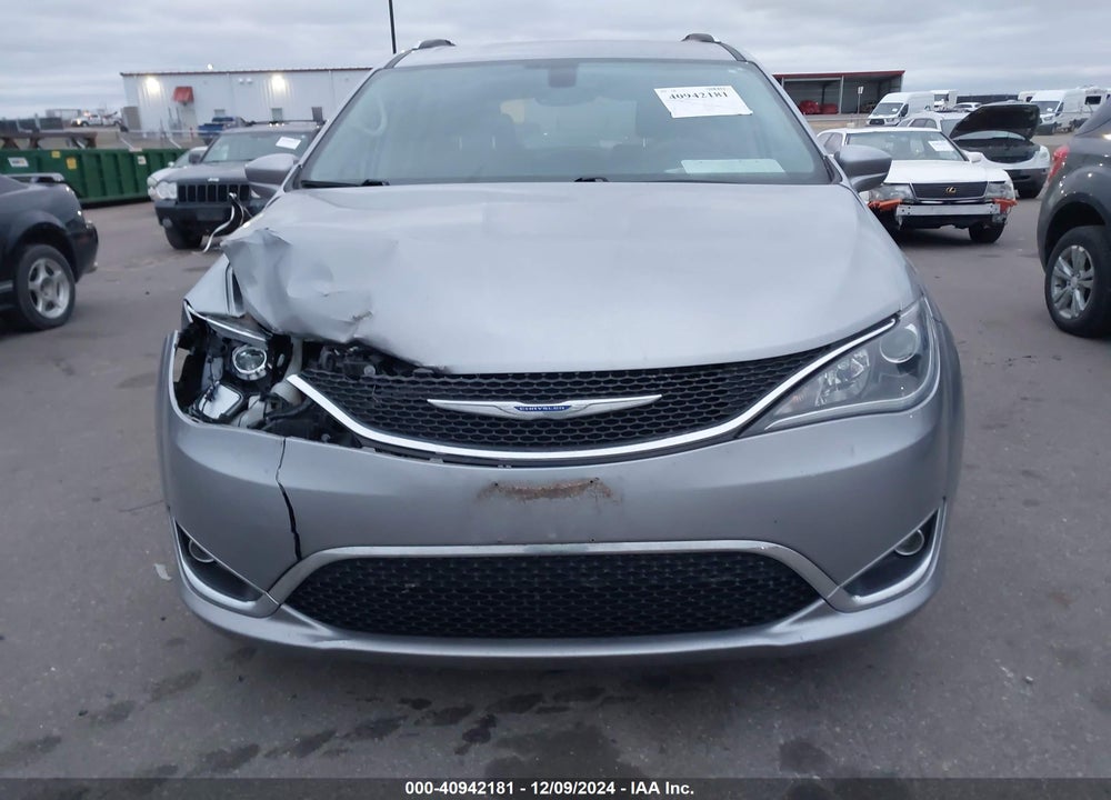 2019 CHRYSLER PACIFICA TOURING L VIN: 2C4RC1BG0KR581538