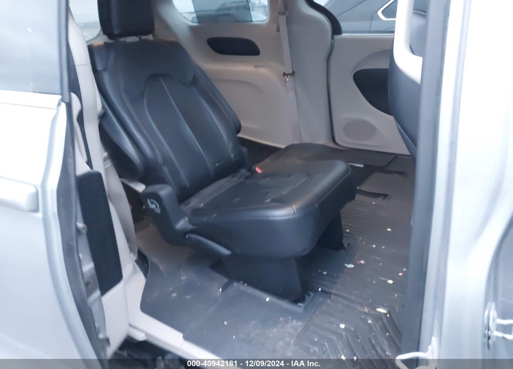 2019 CHRYSLER PACIFICA TOURING L VIN: 2C4RC1BG0KR581538