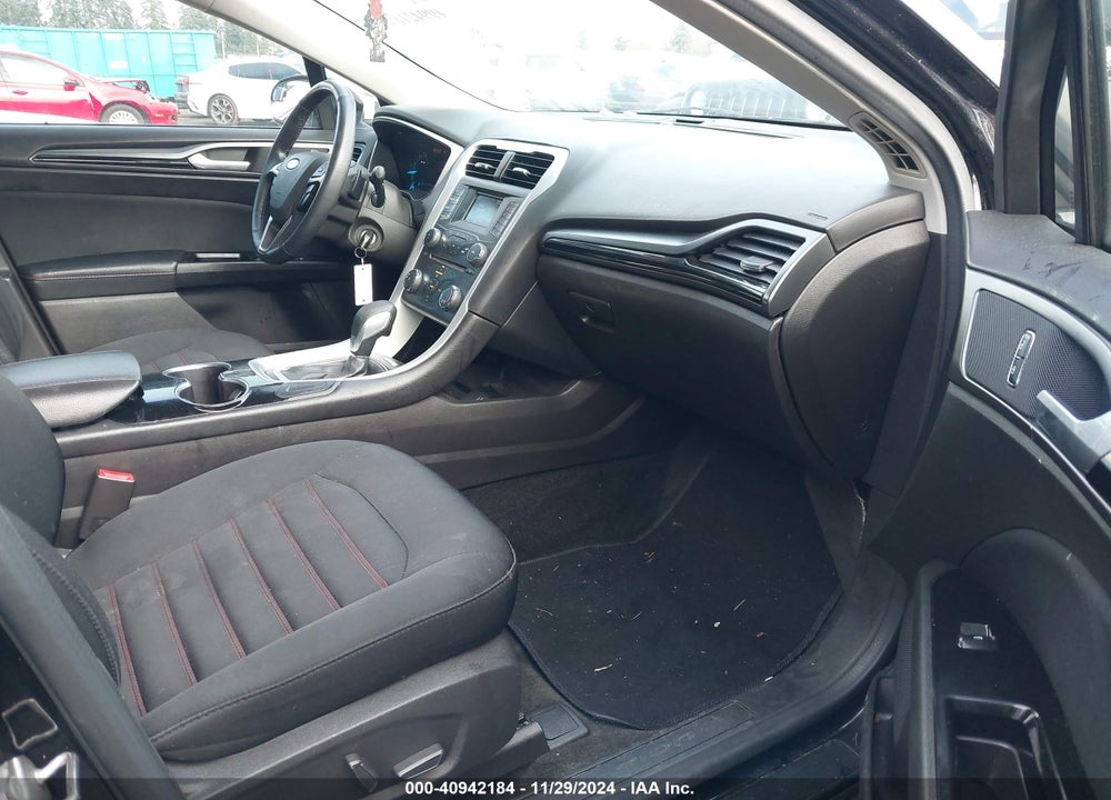 2016 FORD FUSION SE VIN: 3FA6P0T92GR241221