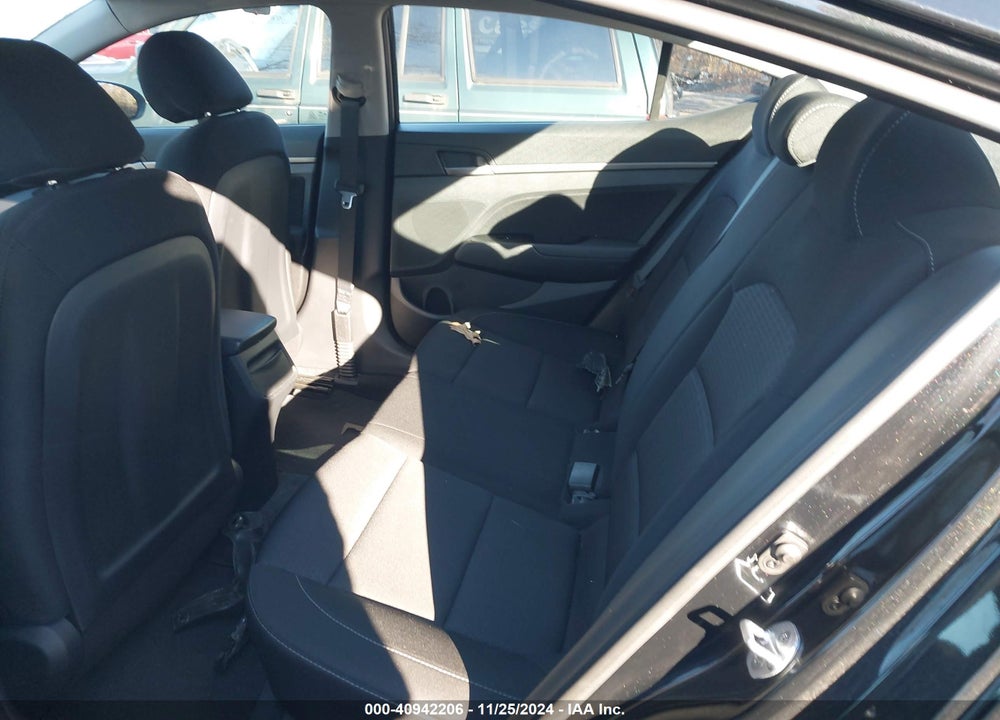 2018 HYUNDAI ELANTRA SEL VIN: 5NPD84LF3JH273617