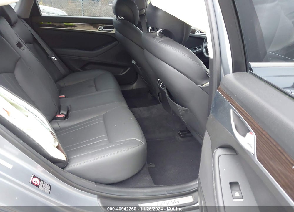 2017 GENESIS G80 3.8 VIN: KMHGN4JE1HU209541