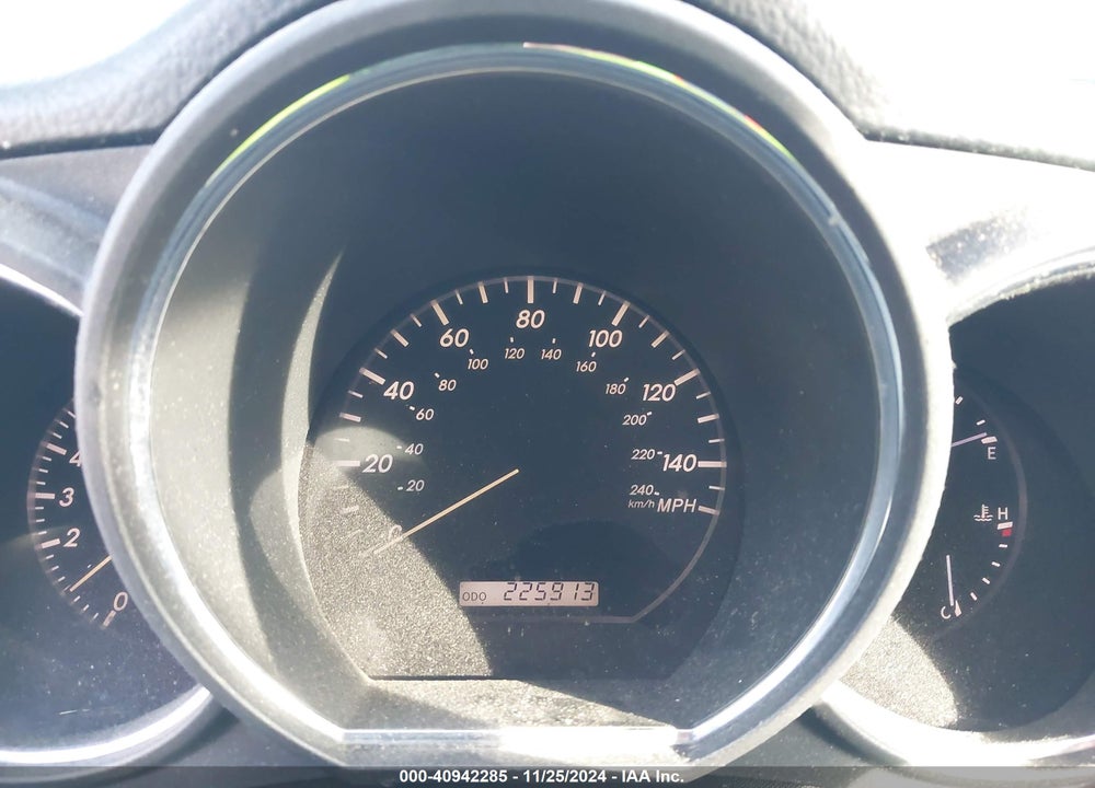 2005 LEXUS RX 330 VIN: 2T2GA31U75C038882