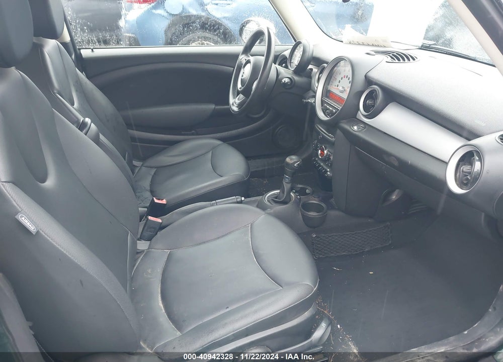 2013 MINI HARDTOP COOPER VIN: WMWSU3C57DT677456