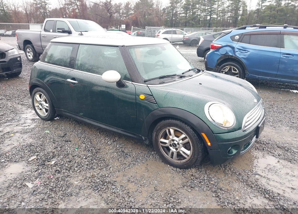 2013 MINI HARDTOP COOPER VIN: WMWSU3C57DT677456