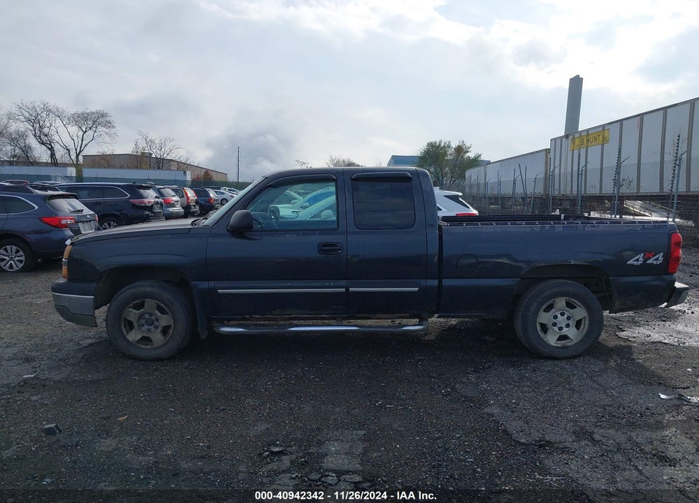 2005 CHEVROLET SILVERADO 1500 LS VIN: 1GCEK19Z25Z189373