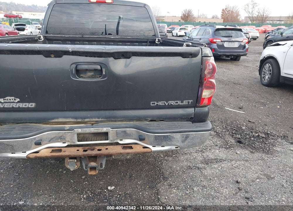 2005 CHEVROLET SILVERADO 1500 LS VIN: 1GCEK19Z25Z189373