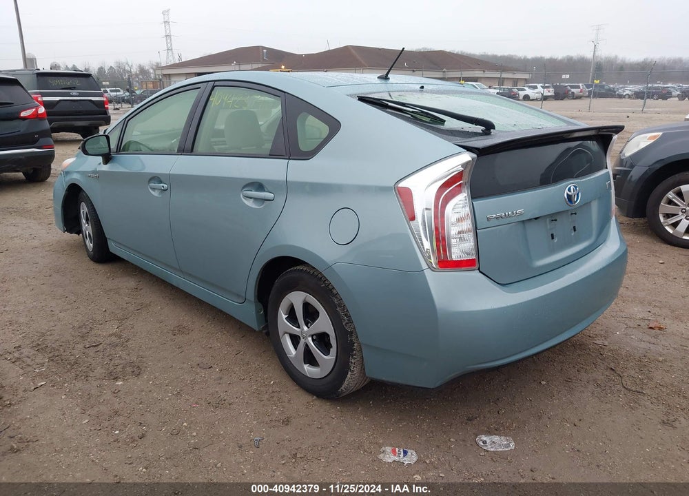 2015 TOYOTA PRIUS VIN: JTDKN3DU8F1951882
