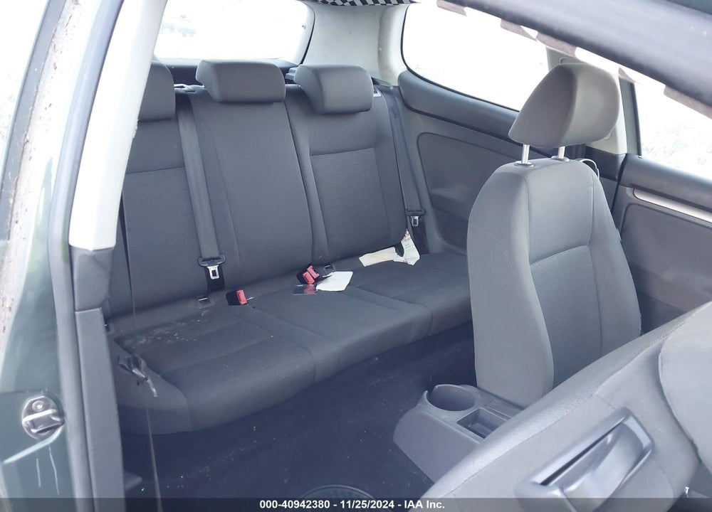 2007 VOLKSWAGEN RABBIT 2-DOOR VIN: WVWBR71K17W142744