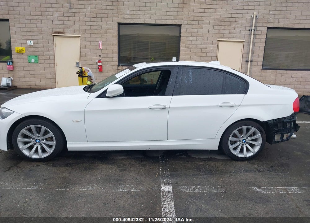 2011 BMW 328I VIN: WBAPH5G59BNM77826