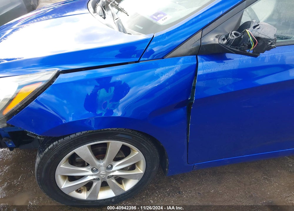 2013 HYUNDAI ACCENT GLS VIN: KMHCU4AE5DU418552