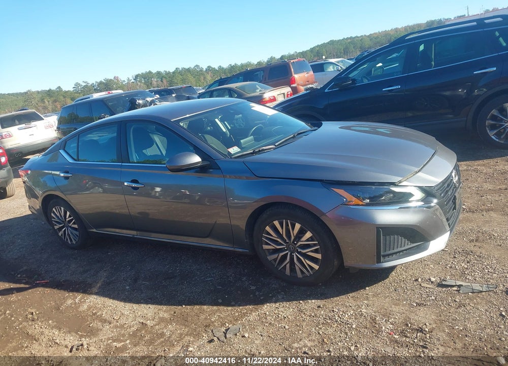 2023 NISSAN ALTIMA SV FWD VIN: 1N4BL4DV7PN353898