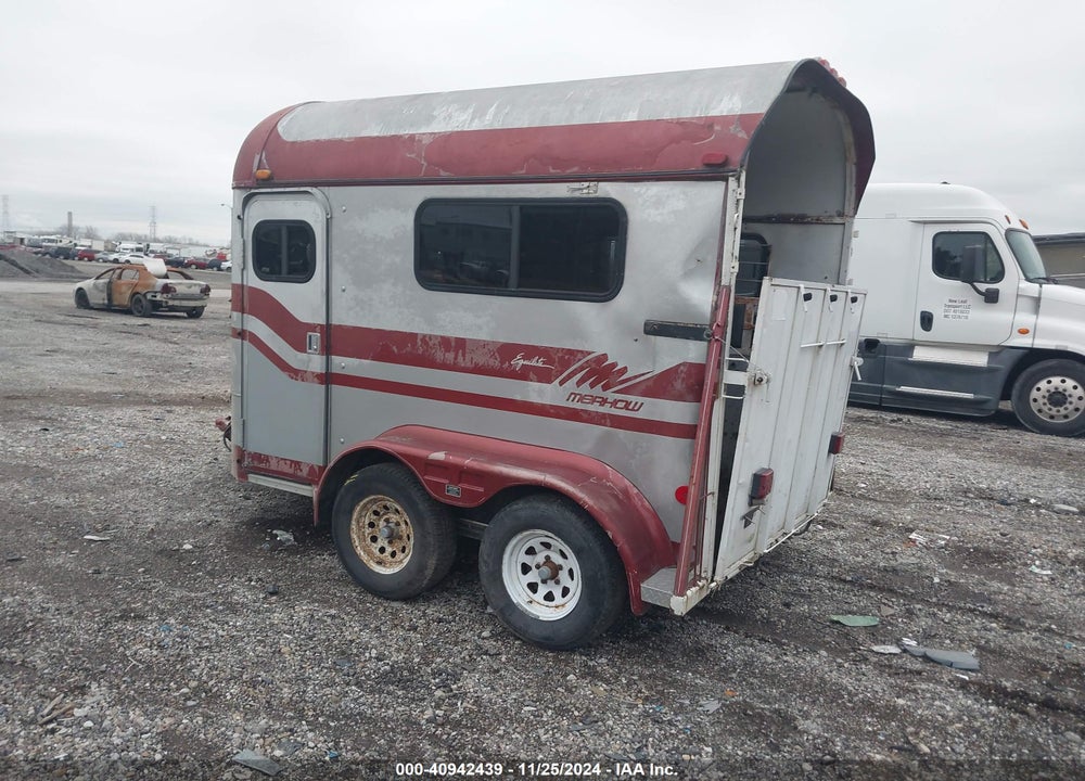 1993 MERHOW INDUSTRIES 14' HORSE TRAILER VIN: 1M92B1422N1031740