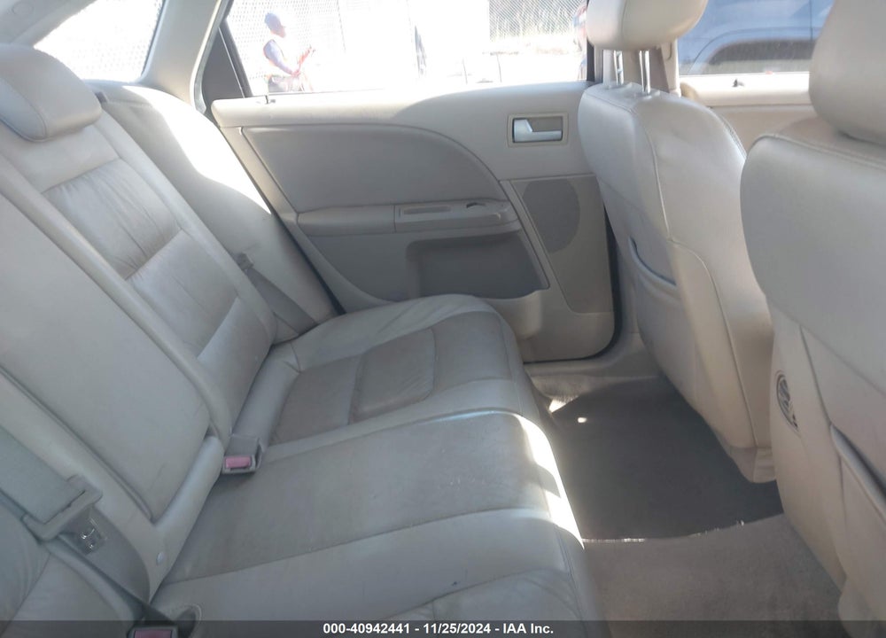 2007 FORD FIVE HUNDRED LIMITED VIN: 1FAHP28117G106892