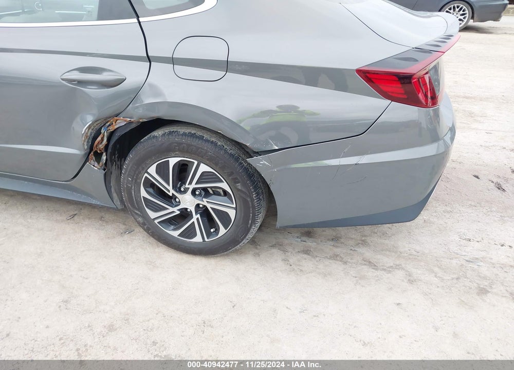 2022 HYUNDAI SONATA HYBRID BLUE VIN: KMHL24JJ2NA048439