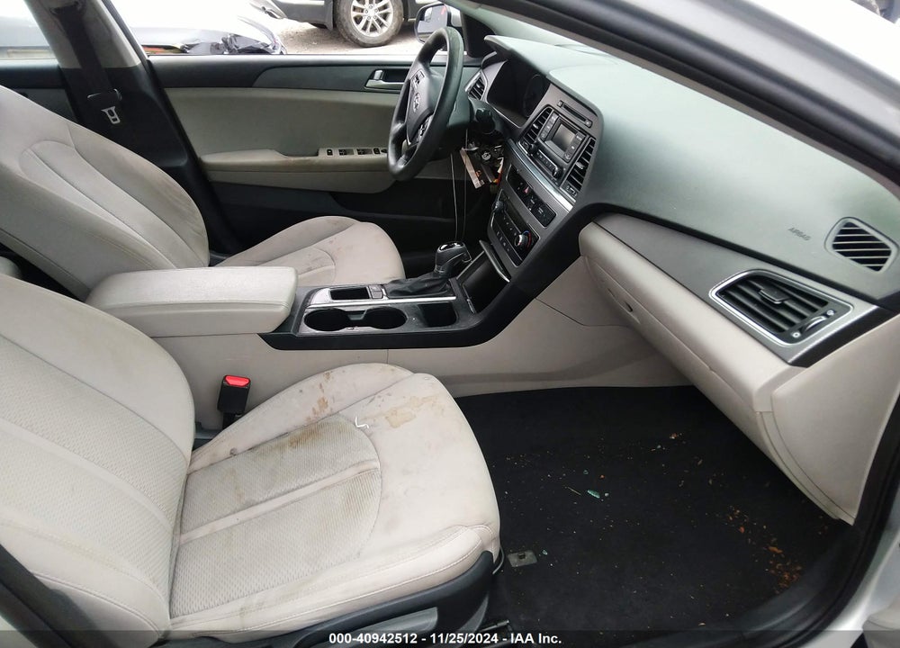 2016 HYUNDAI SONATA VIN: 5NPE24AF8GH402288