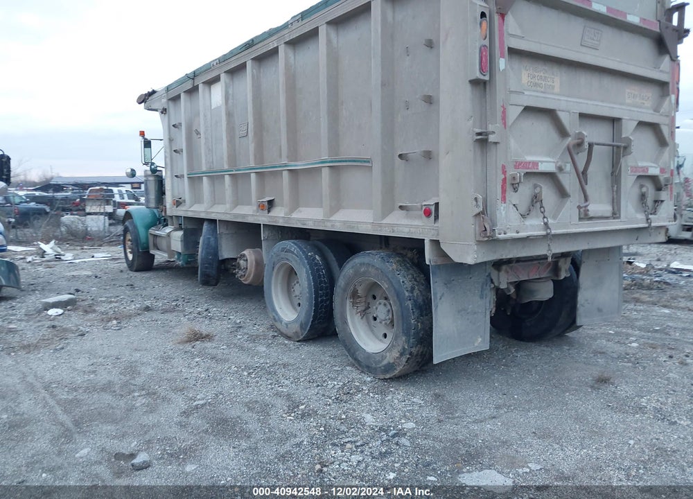 1996 PETERBILT 379 VIN: 1XP5XB0X8TN417494