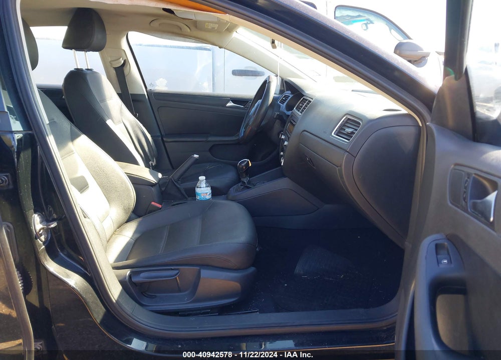 2012 VOLKSWAGEN JETTA 2.5L SE VIN: 3VWDP7AJXCM330224