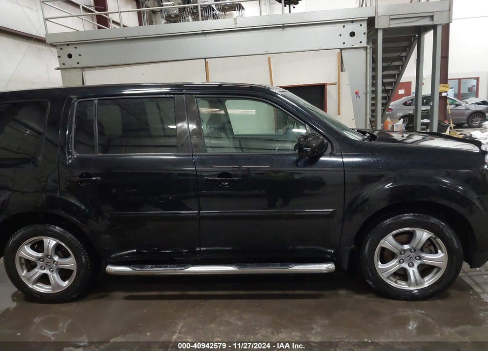 2013 HONDA PILOT EX-L VIN: 5FNYF4H51DB011525