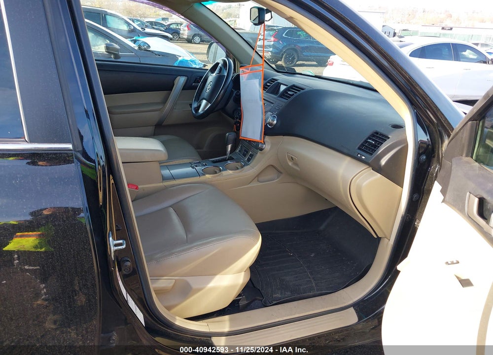 2012 TOYOTA HIGHLANDER SE V6 VIN: 5TDBK3EH3CS097344