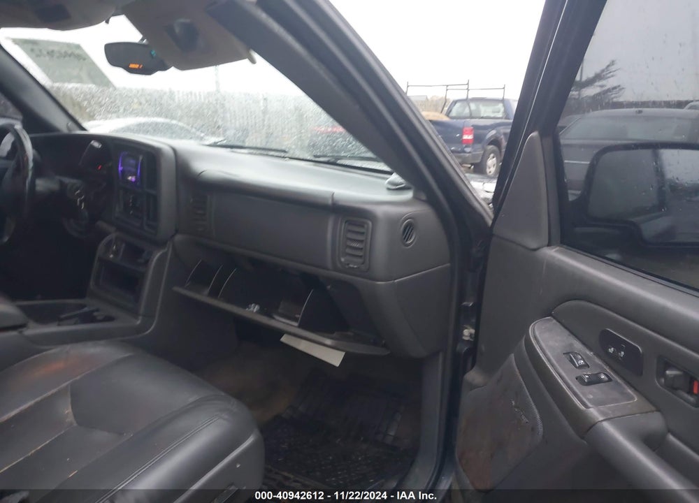 2005 GMC SIERRA 1500 SLT VIN: 1GTEK19ZX5Z186253