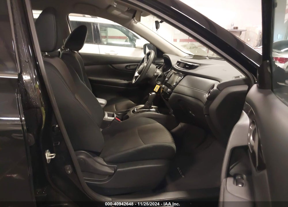 2019 NISSAN ROGUE S VIN: 5N1AT2MV5KC737768