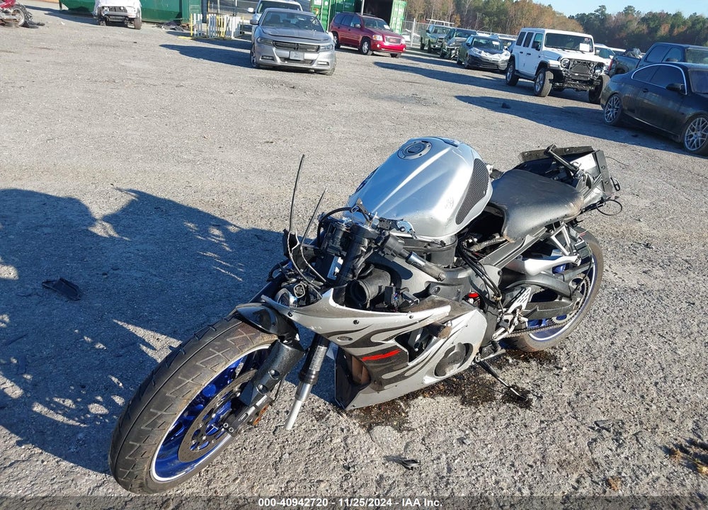 2005 YAMAHA YZFR6 L VIN: JYARJ06E95A028108