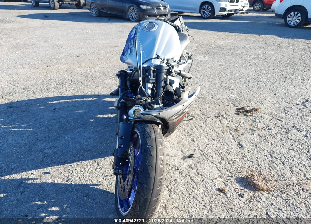 2005 YAMAHA YZFR6 L VIN: JYARJ06E95A028108