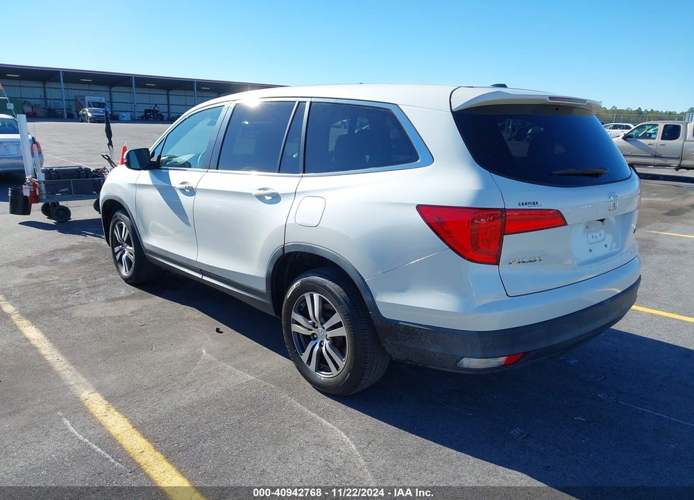 2016 HONDA PILOT EX VIN: 5FNYF6H31GB072811