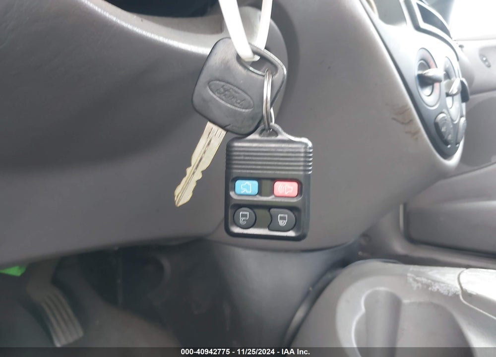 2003 FORD FOCUS SE VIN: 1FAFP34Z83W283366