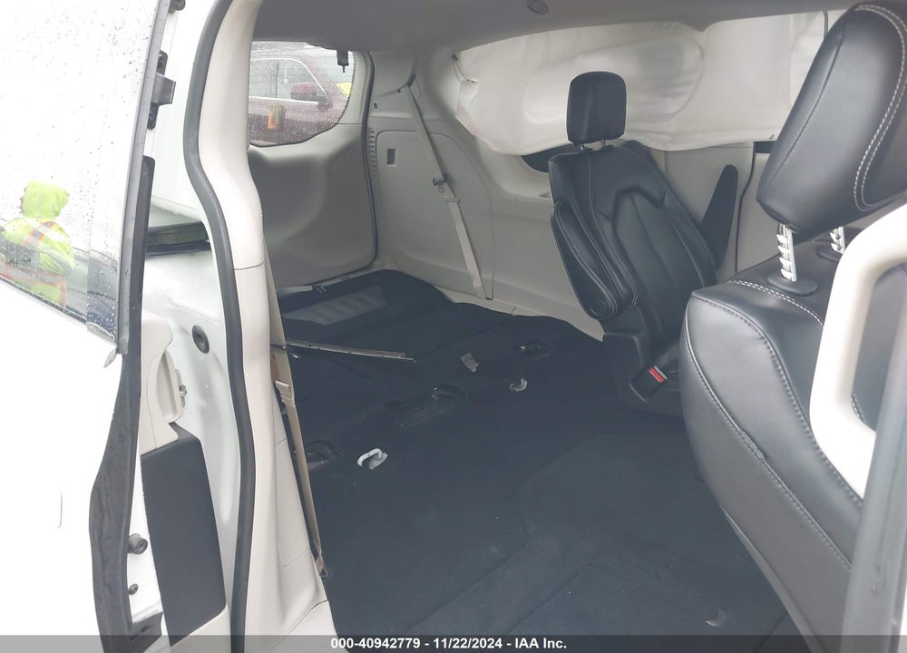 2020 CHRYSLER VOYAGER LXI VIN: 2C4RC1DG1LR258517