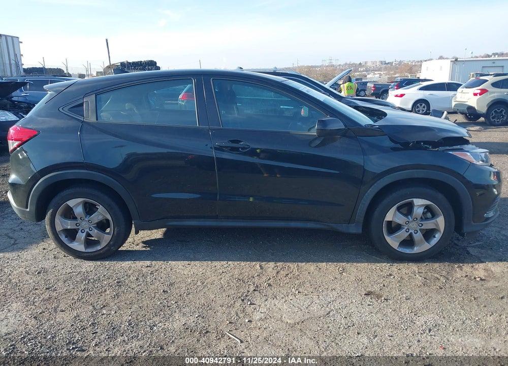 2021 HONDA HR-V AWD LX VIN: 3CZRU6H38MM712492