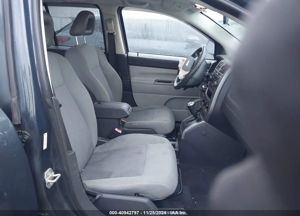 2007 JEEP COMPASS SPORT VIN: 1J8FT47W77D365435