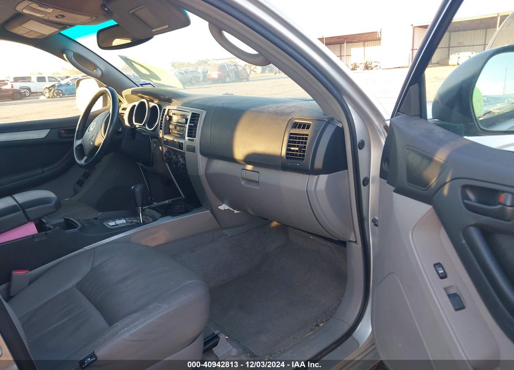 2005 TOYOTA 4RUNNER SR5 V6 VIN: JTEZU14R658031820