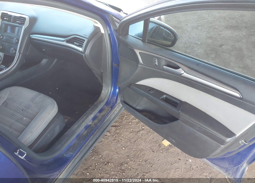2016 FORD FUSION S VIN: 3FA6P0G75GR259821