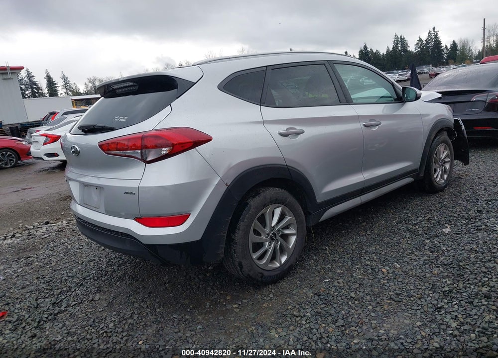 2018 HYUNDAI TUCSON SEL VIN: KM8J3CA42JU729007
