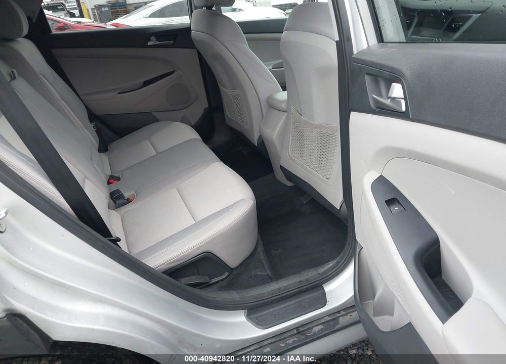 2018 HYUNDAI TUCSON SEL VIN: KM8J3CA42JU729007