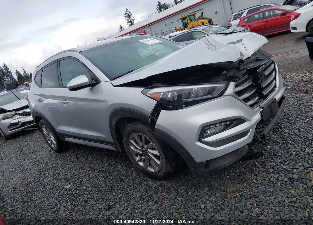 2018 HYUNDAI TUCSON SEL VIN: KM8J3CA42JU729007