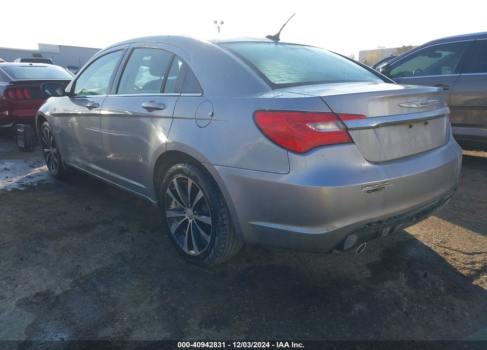 2013 CHRYSLER 200 VIN: 1C3CCBBG0DN724441