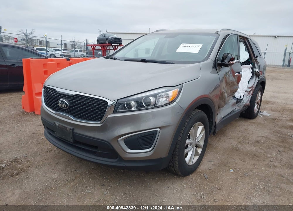 2017 KIA SORENTO 3.3L LX VIN: 5XYPG4A5XHG217699