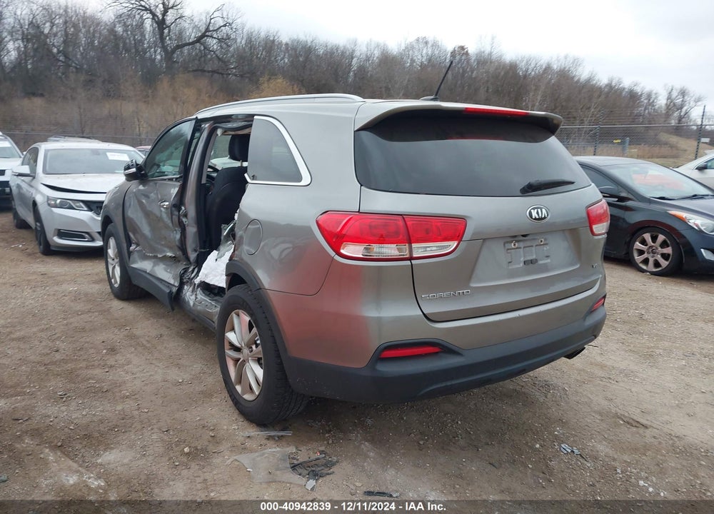 2017 KIA SORENTO 3.3L LX VIN: 5XYPG4A5XHG217699