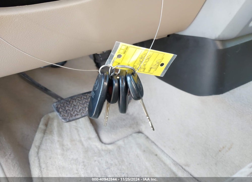 2008 TOYOTA TUNDRA BASE 5.7L V8 VIN: 5TBBV54148S491619